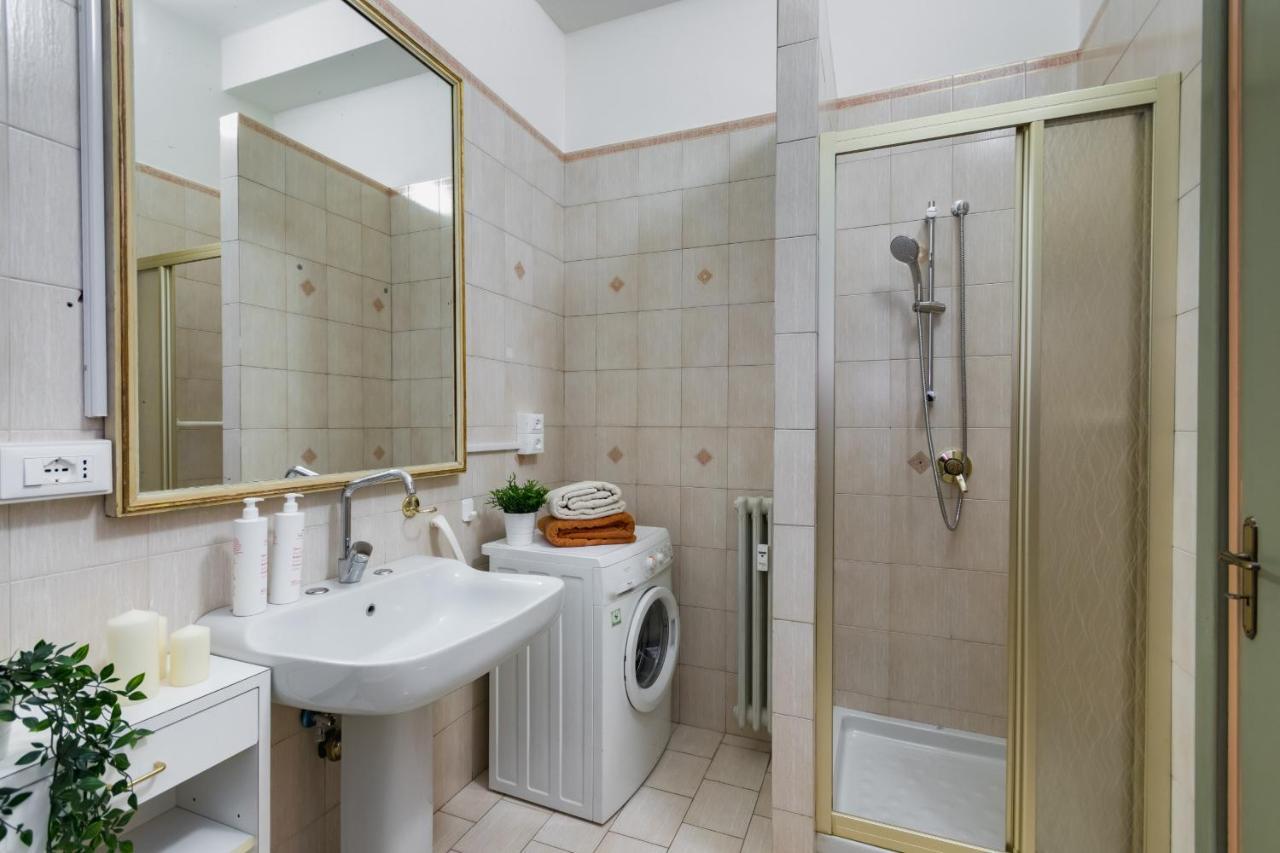Elegante E Raffinato In Zona Crocetta Apartamento Turim Exterior foto
